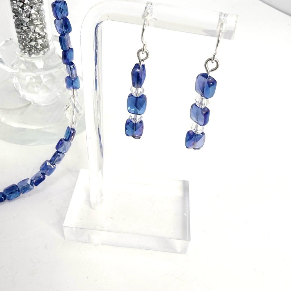 SOLD** koreanna AB Cushion Cut Blue Glass Beaded Necklace bracelet & earrings - Picture 5 of 9